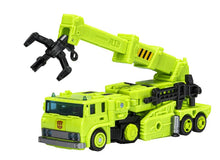 Load image into Gallery viewer, Transformers 500 collection ROAD HAULER Voyager class