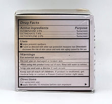 Load image into Gallery viewer, Shiseido WrinkleResist24 Day Cream Broad Spectrum SPF 18 Sunscreen 50 mL
