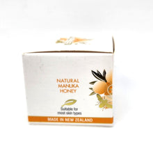 Load image into Gallery viewer, Lanoline Manuka Honey Age-Defying Eye Creme 30 g
